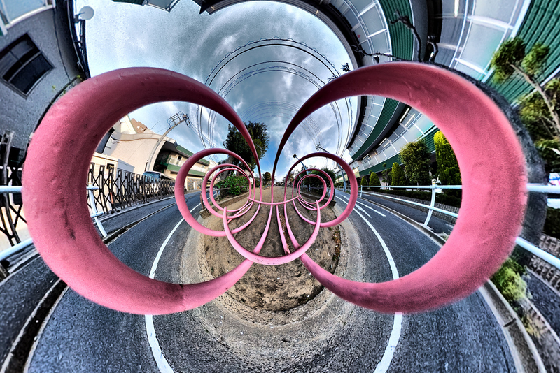 Illustration for article titled Stereographic Images Of Tokyo